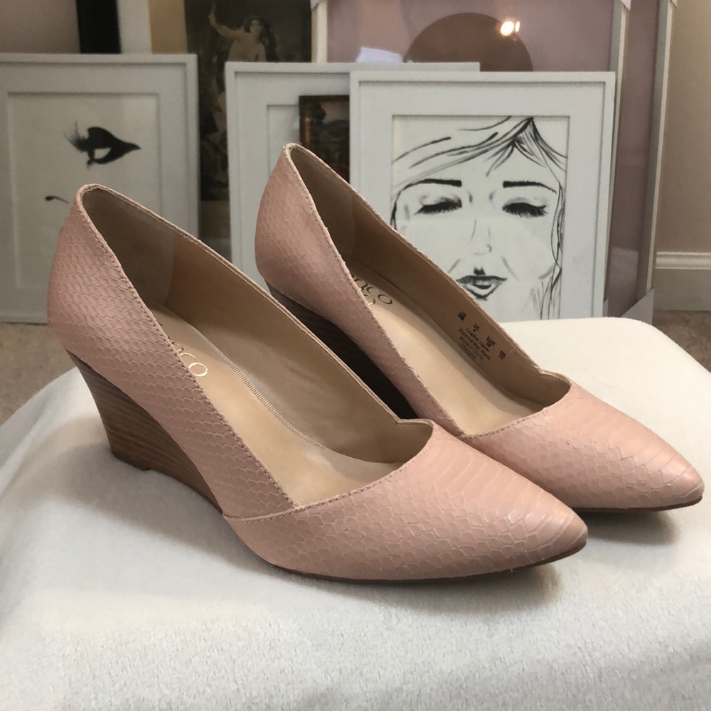 Franco Sarto Blush pink wedge